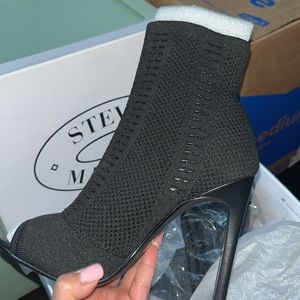 STEVE MADDEN BOOTIES!